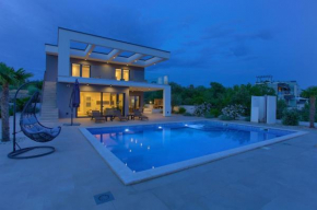 Villa QUADRA with heated pool